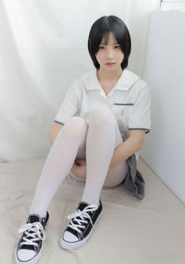 草草剧院欧美_720高清完整版播放