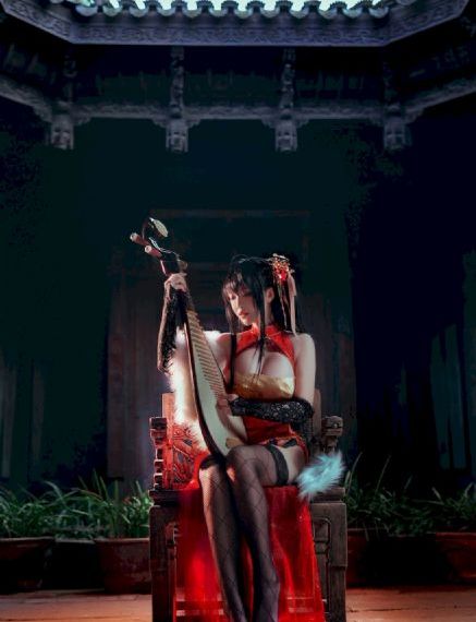 欧美女性性感情趣内衣_4K手机免费观看完整